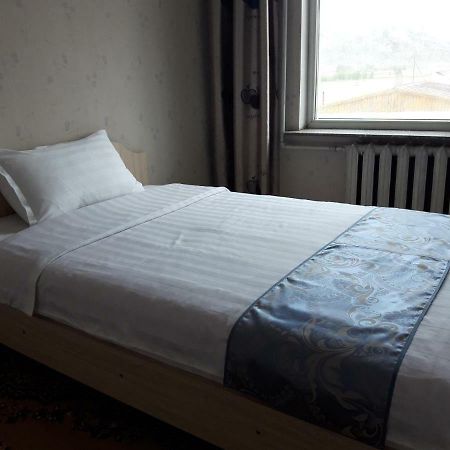Bulbul Jamak Travel Hostel Olgii Eksteriør bilde